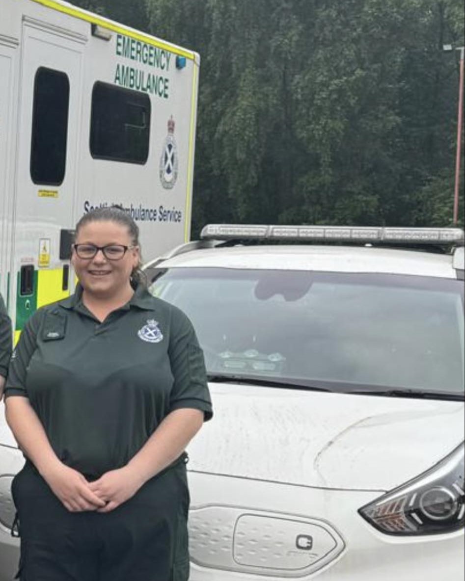 Student case study: Zoe, Ambulance Technician 